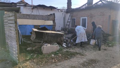 Полтавцям, у будинку яких трапилася пожежа, збирають допомогу Полтавцям, у будинку яких трапилася пожежа, збирають допомогу