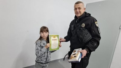 Бойова частина ракети на городі, кам'яна баба з зони війни. Головні новини Дніпропетровщини 29 лютого Бойова частина ракети на городі, кам'яна баба з зони війни. Головні новини Дніпропетровщини 29 лютого