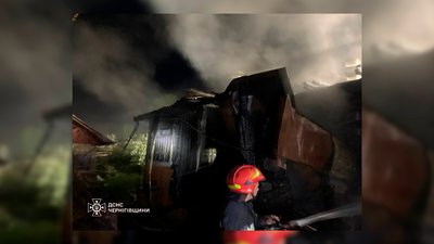 У Ніжині на Чернігівщині 1 травня 2024 року сталася пожежа, де загинула жінка, її 5-річний син у лікарні У Ніжині на Чернігівщині 1 травня 2024 року сталася пожежа, де загинула жінка, її 5-річний син у лікарні