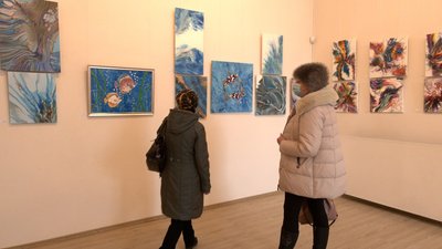 «Флюїд-арт»: у Чернігові відкрилася виставка художниці Тетяни Бондар