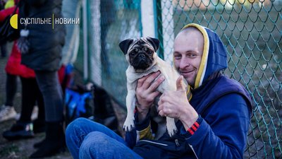 У Святошинському районі Києва уламки снаряду влучили в житловий будинок. ФОТО У Святошинському районі Києва уламки снаряду влучили в житловий будинок. ФОТО