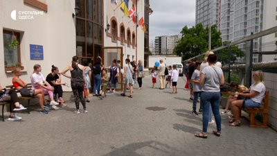 “Я - Маріуполь”: історії вимушених переселенців з окупованого міста