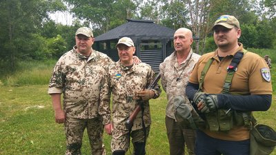 Житомирські бійці тероборони показали, як тренуються та проходять вишкіл