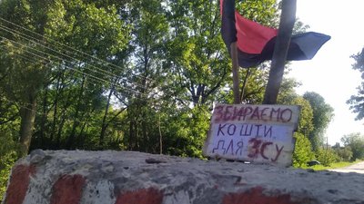 На Львівщині діти миють машини, аби допомогти ЗСУ