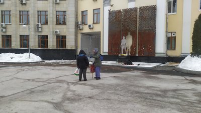 Житомиряни вдев'яте вийшли на акцію протесту проти підвищення тарифів на компослуги
