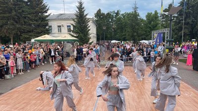 колектив “DC ARTES” Суми фестиваль ЗСУ колектив “DC ARTES” Суми фестиваль ЗСУ