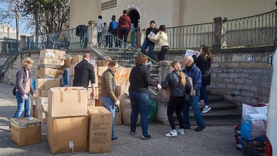Вінничанка в Ліоні про мітинги та допомогу Вінничанка в Ліоні про мітинги та допомогу