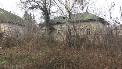 Тут у 1933 жила родина дідуся та бабусі Валентини Циганок. Баба з дідом та їх десятеро дітей. Тут у 1933 жила родина дідуся та бабусі Валентини Циганок. Баба з дідом та їх десятеро дітей.