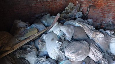На Чернігівщині утилізували 40 тонн пестицидів, ще 200 тонн на черзі На Чернігівщині утилізували 40 тонн пестицидів, ще 200 тонн на черзі