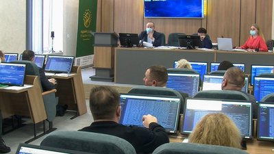 На сесію сільради на Волині не пустили учасників АТО/ООС. Люди викликали поліцію