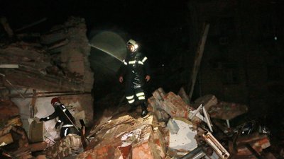 РФ ракетою зруйнувала триповерхову будівлю у Харкові 28 серпня — ДСНС