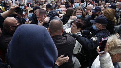 Заборонена символіка та сутички. Як пройшло 9 травня в Одесі Заборонена символіка та сутички. Як пройшло 9 травня в Одесі