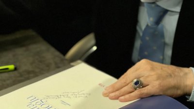 Презентація книги про Мустафу Джемілєва та кримських татар