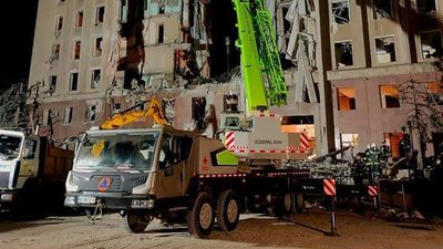 Обстріл Миколаївської обласної ради. Триває пошук людей Обстріл Миколаївської обласної ради. Триває пошук людей