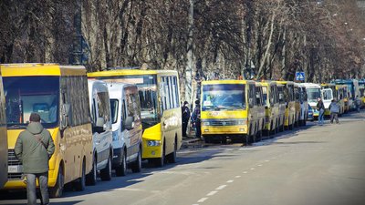 "Боялися, аби росіяни нас не розстріляли". Яким був перший "зелений коридор" із Сум "Боялися, аби росіяни нас не розстріляли". Яким був перший "зелений коридор" із Сум