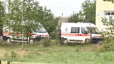 "У перший день війни оперував чоловіка з відірваною ступнею" – лікар з Житомирщини Олександр Сущенко "У перший день війни оперував чоловіка з відірваною ступнею" – лікар з Житомирщини Олександр Сущенко