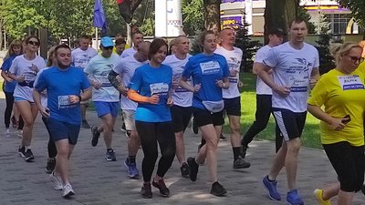 У Дніпрі відбувся забіг «Шаную воїнів, біжу за Героїв України» У Дніпрі відбувся забіг «Шаную воїнів, біжу за Героїв України»