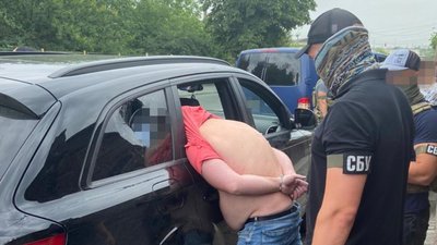 СБУ заявляє про викриття групи, яка планувала контрабанду кокаїну з Латинської Америки