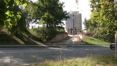 Рівне будівництво на Чорновола