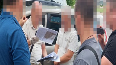 За допомогу ухилянтам і корупцію на Волині затримали працівника селищної ради