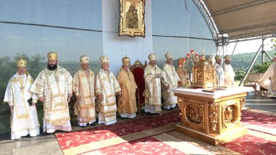 "Ми живі й стоїмо тут у молитві". У Крилосі на Франківщині відбулася XI Всеукраїнська патріарша проща УГКЦ "Ми живі й стоїмо тут у молитві". У Крилосі на Франківщині відбулася XI Всеукраїнська патріарша проща УГКЦ