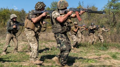 Бійці 4-ї танкової бригади — про оборону Сватівського напрямку Бійці 4-ї танкової бригади — про оборону Сватівського напрямку