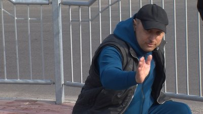 Водії у Луцьку просять прибрати паркан біля дороги. Що каже влада та поліція Водії у Луцьку просять прибрати паркан біля дороги. Що каже влада та поліція