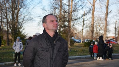 На відкритті меморіальних дошок чотирьом полеглим бійцям у Надвірній На відкритті меморіальних дошок чотирьом полеглим бійцям у Надвірній