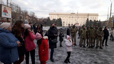 Колядки, щедрівки, легенди. У Херсоні відкрили Різдвяну шопку Колядки, щедрівки, легенди. У Херсоні відкрили Різдвяну шопку