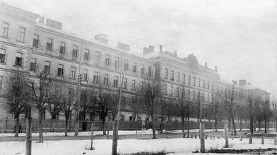 Який вигляд мала вулиця Садова у Чернівцях понад століття тому Який вигляд мала вулиця Садова у Чернівцях понад століття тому