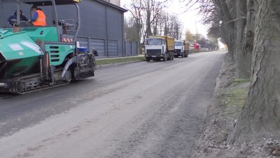 дорогу ремонтують дорогу ремонтують
