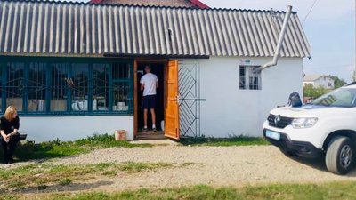 На Івано-Франківщині чоловік напав та поранив у магазині продавчиню