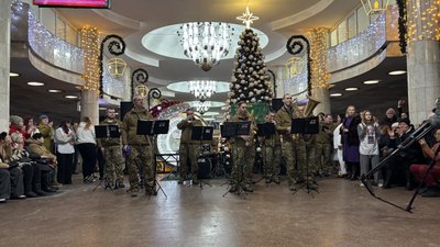Концерт у Харкові на станції метро "Університет"