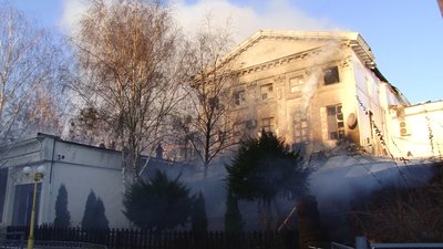 Зворотня сторона будівлі колишнього кінотеатру ім. Котляревського Зворотня сторона будівлі колишнього кінотеатру ім. Котляревського