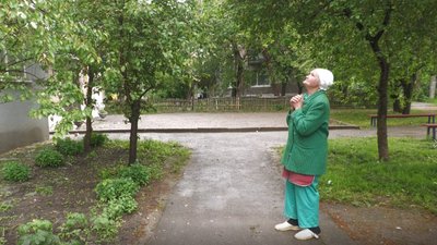 Розбитий дитмайданчик, повалені дерева та вибиті вікна: російські окупанти 29 травня обстріляли Харків Розбитий дитмайданчик, повалені дерева та вибиті вікна: російські окупанти 29 травня обстріляли Харків