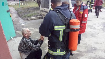 Рівнянин ледь не загинув через їжу на плиті