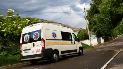 Почастішали виклики через алкоголь: як працює швидка на Рівненщині в умовах воєнного стану
