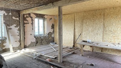 Кімната у майбутньому центрі відновлення. Кімната у майбутньому центрі відновлення.