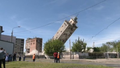 У Харкові підірвали частину елеватора У Харкові підірвали частину елеватора