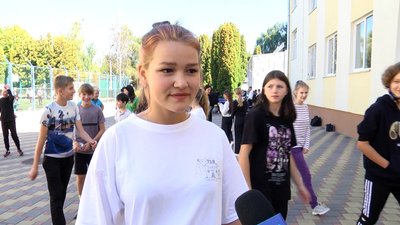 У Житомирі в школі №17 стартував олімпійський тиждень – 150 дітей взяли участь у руханці У Житомирі в школі №17 стартував олімпійський тиждень – 150 дітей взяли участь у руханці
