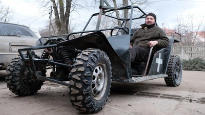 Волонтерять усім селом. Як в громаді на Буковині впродовж року війни допомагають військовим