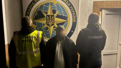Правоохоронці та громадянин Грузії