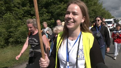 На Тернопільщині 500 паломників вирушили на пішу прощу до Зарваниці На Тернопільщині 500 паломників вирушили на пішу прощу до Зарваниці