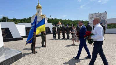 На Харківщині вшанували пам'ять жертв Другої світової війни На Харківщині вшанували пам'ять жертв Другої світової війни