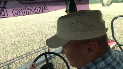 "Засівали, засіваємо і будемо засівати": як на Рівненщині проходять жнива "Засівали, засіваємо і будемо засівати": як на Рівненщині проходять жнива