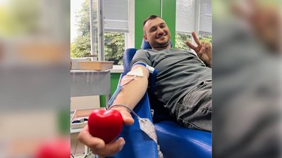 Сергій Серебряков робить свою 52 донацію крові