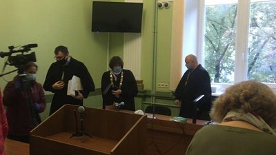 Доступ на сесії Харківської міськради має бути вільним, без попередньої заявки — рішення суду