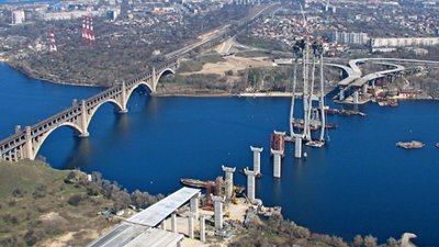 Будівництво мостових переходів через Дніпро в Запоріжжі відбуватиметься в два етапи