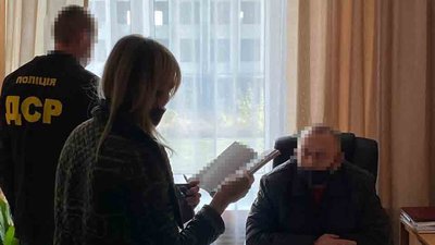 У Сумах на хабарі викрили проректора внз — ОГПУ У Сумах на хабарі викрили проректора внз — ОГПУ