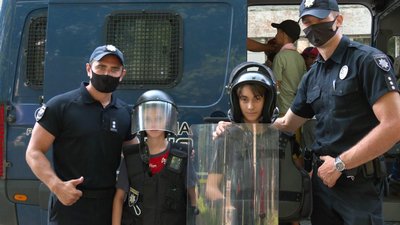 У черкаському дитячому таборі поліцейські організували навчання
